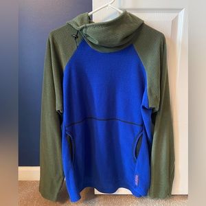 Melanzana men’s size Large. Ocean blue/green